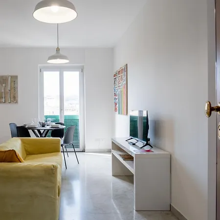 Dock 14 - Tramontana By Wonderful Italy *